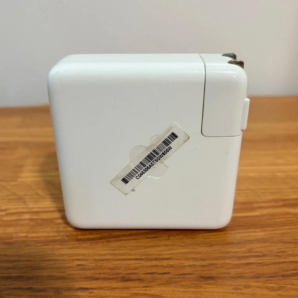Apple Power Adapter B281 EVT 87W USB-C Prototype Charger White tested and Works